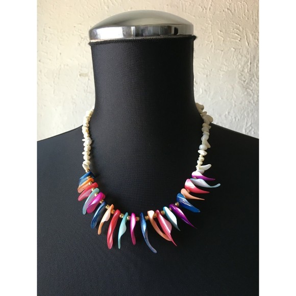 Faux Seashell Bright Colors Faux Mother of Pearl 18" Necklace - Picture 4 of 7